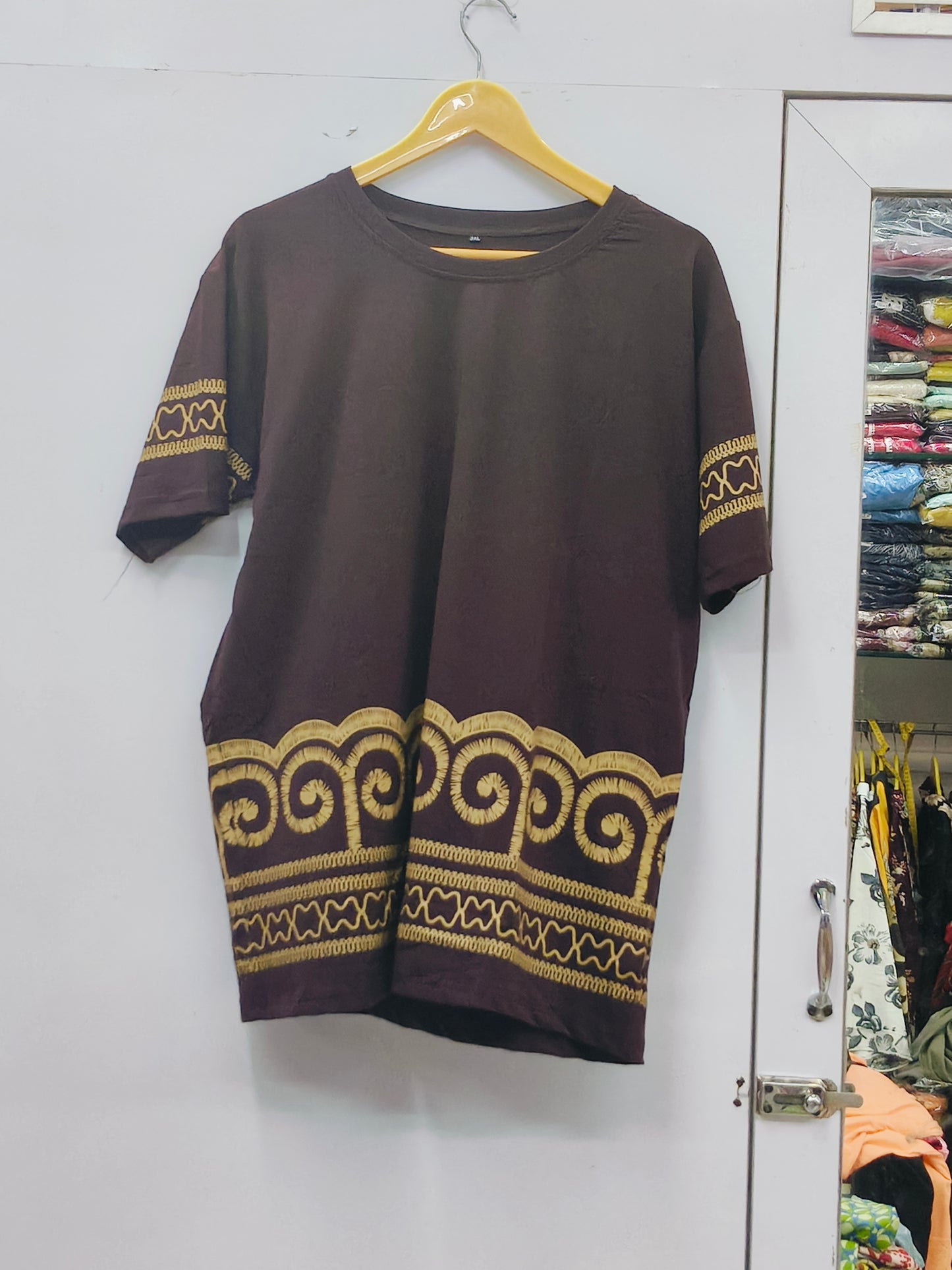 Everyday essential classic crewneck tee