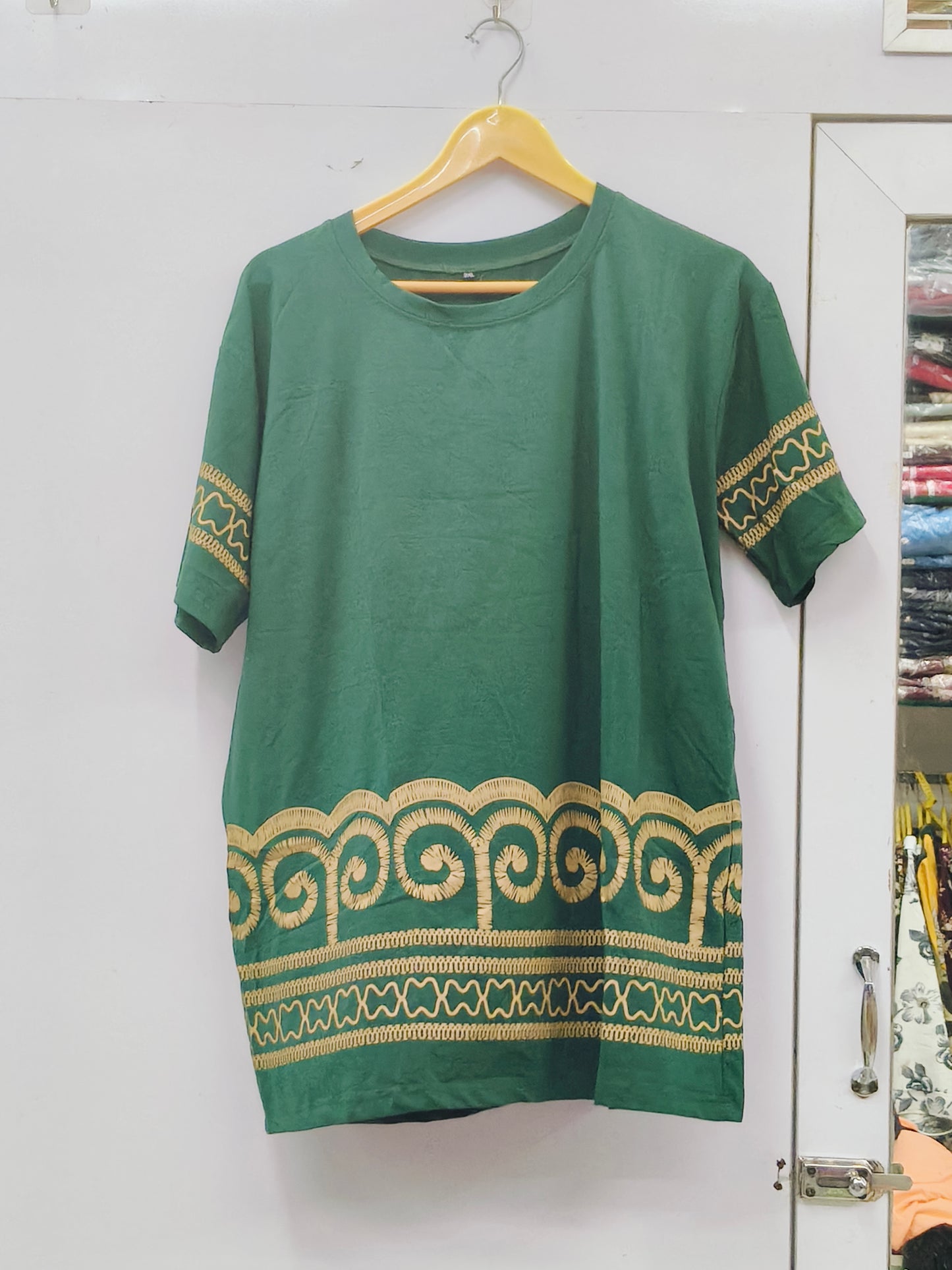 Everyday essential classic crewneck tee