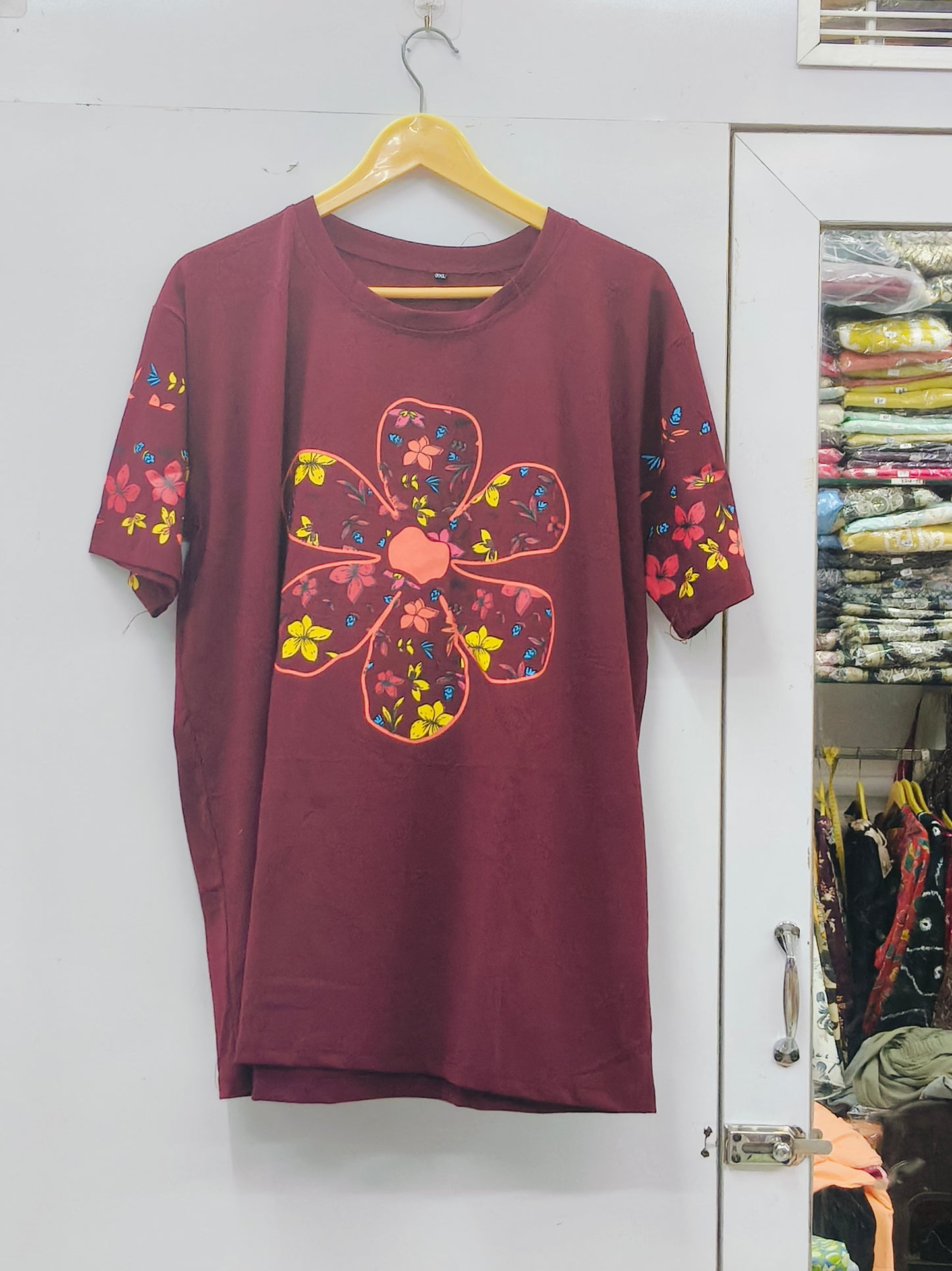 Everyday essential classic crewneck tee
