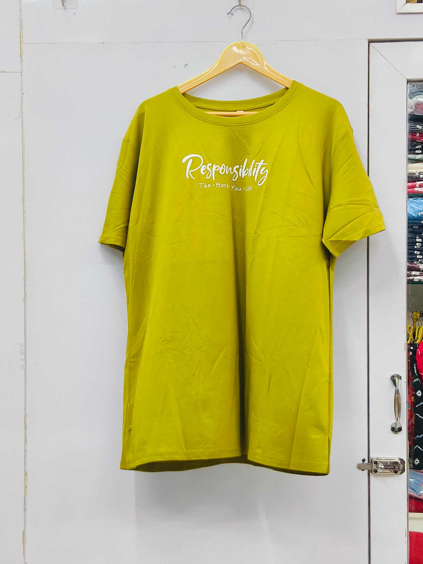 Everyday essential classic crewneck tee