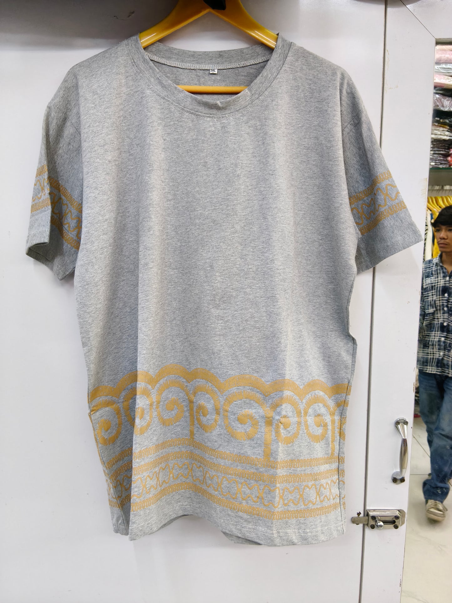 Everyday essential classic crewneck tee