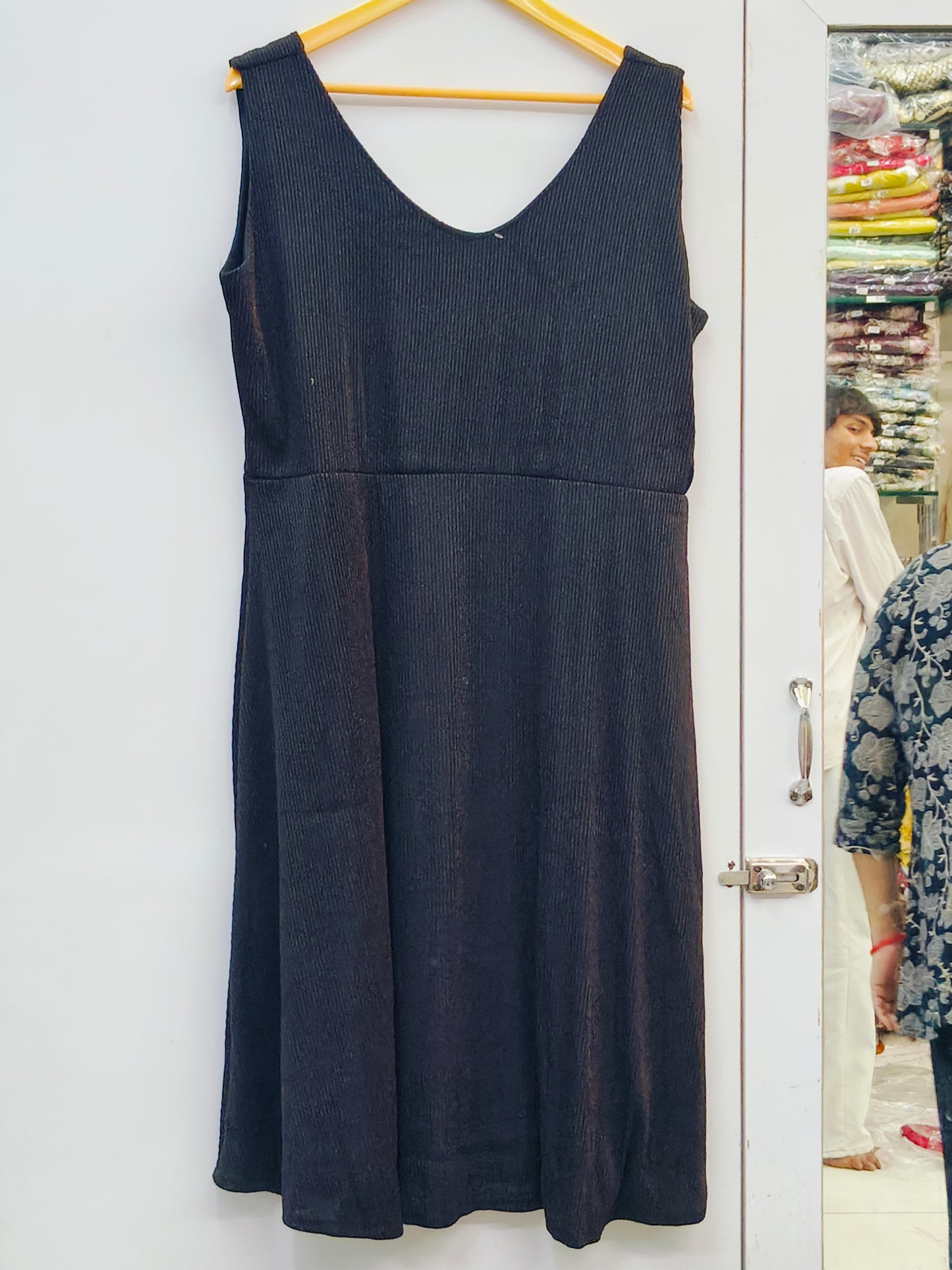 DRESS
