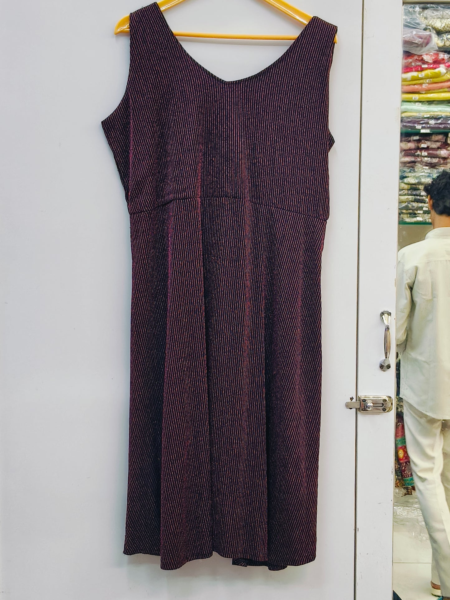 DRESS