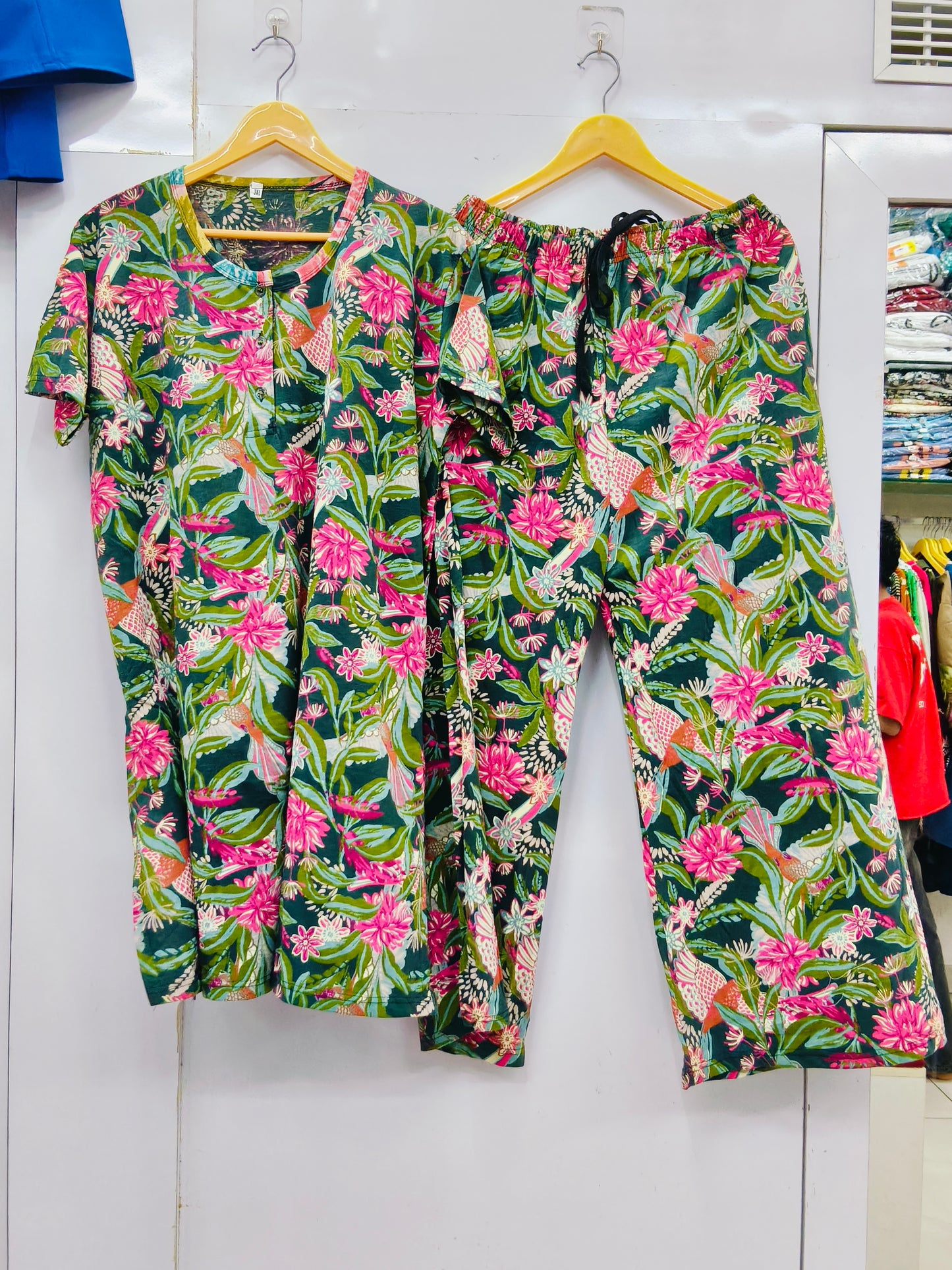 Free flow cotton kurti s plazo set