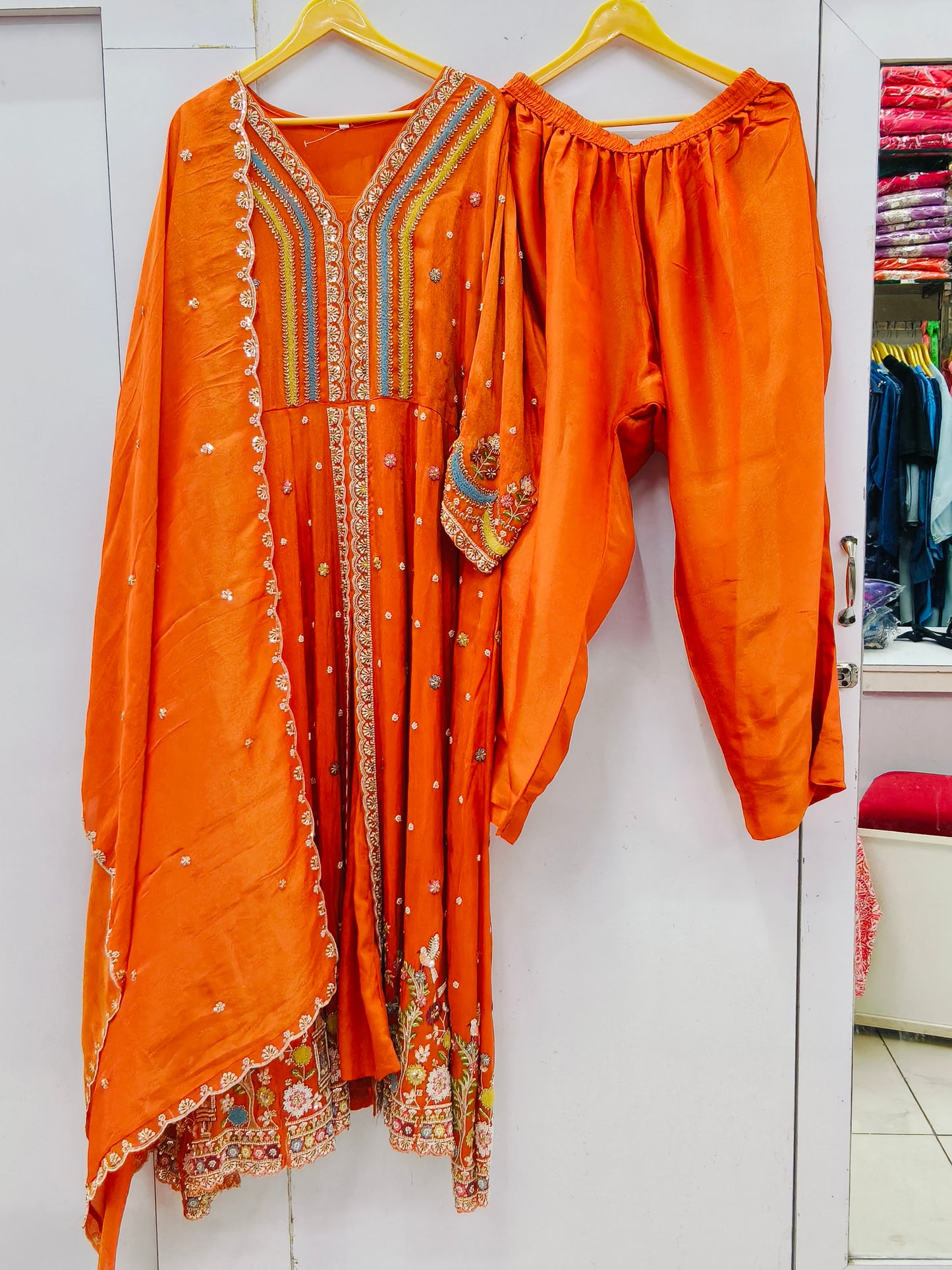 INDO WESTERN GOWN
