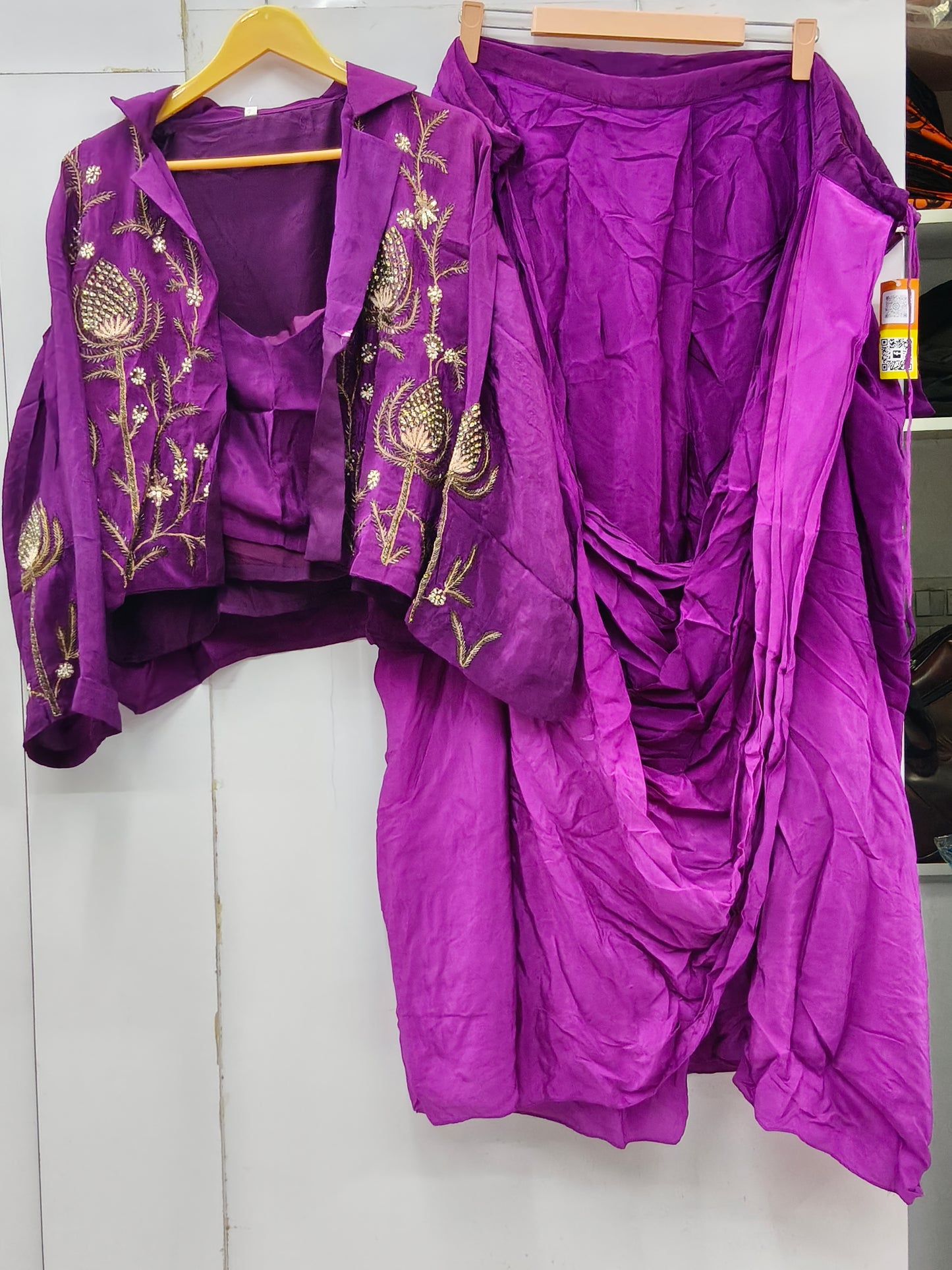 INDO WESTERN GOWN