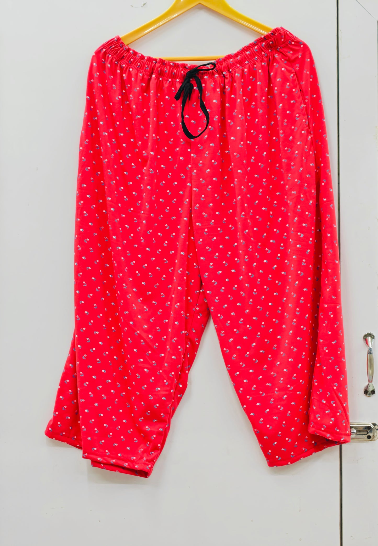 printed capri