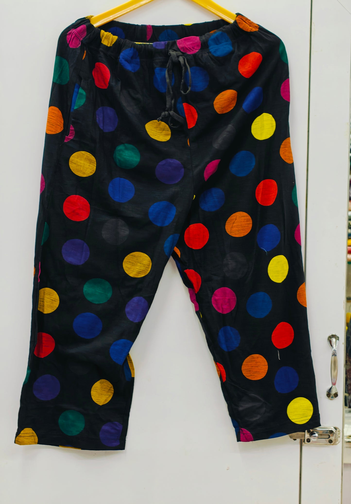 printed capri