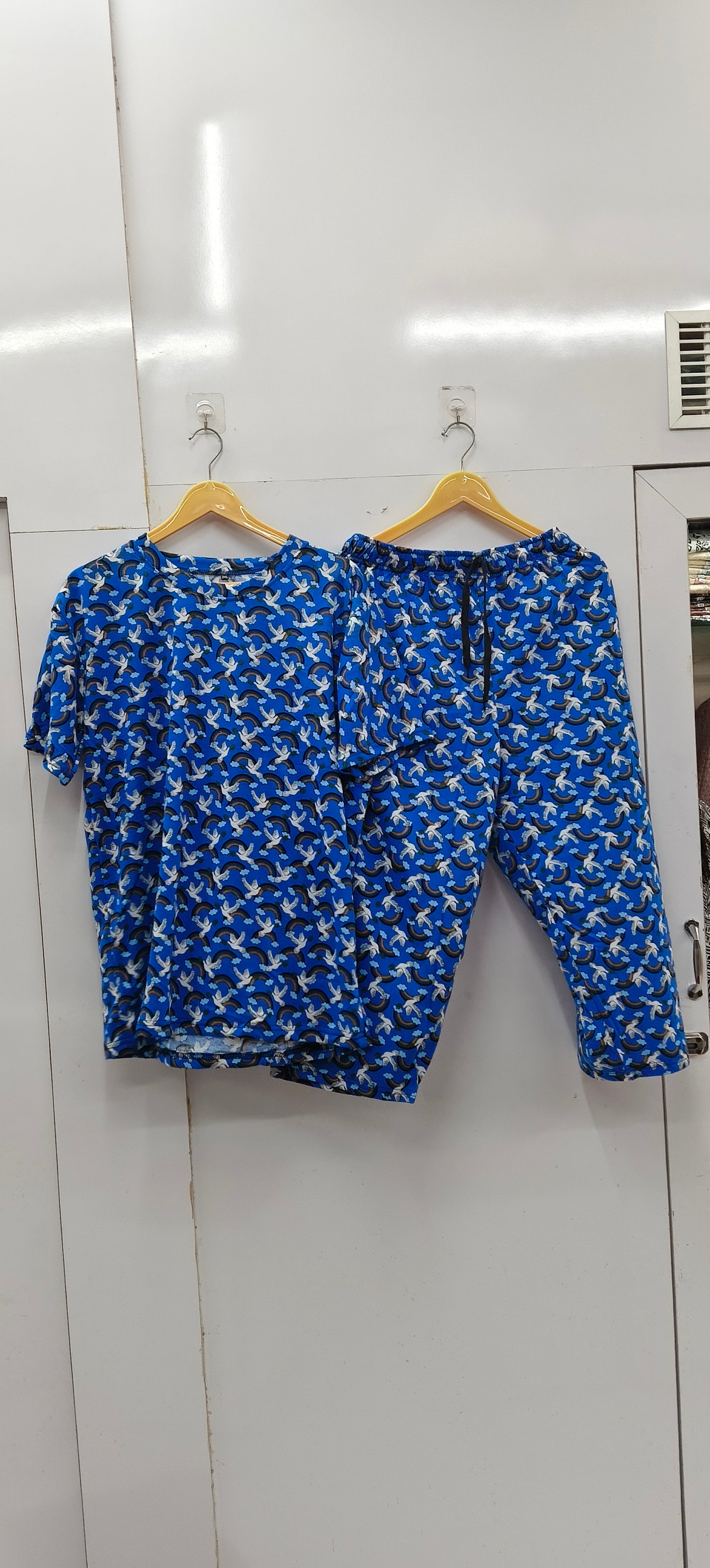 Weekend ease cropped lounge set