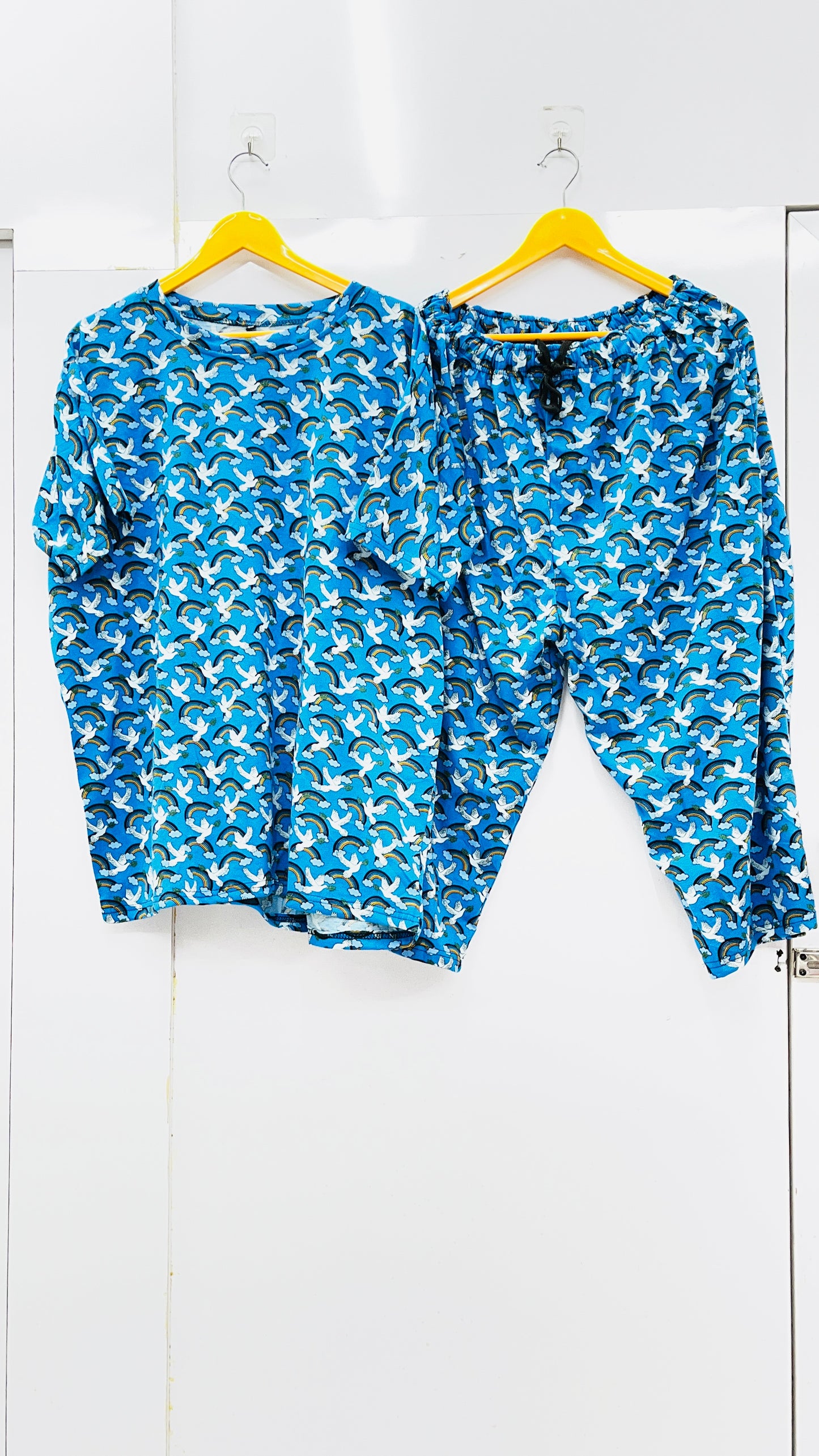 Weekend ease cropped lounge set